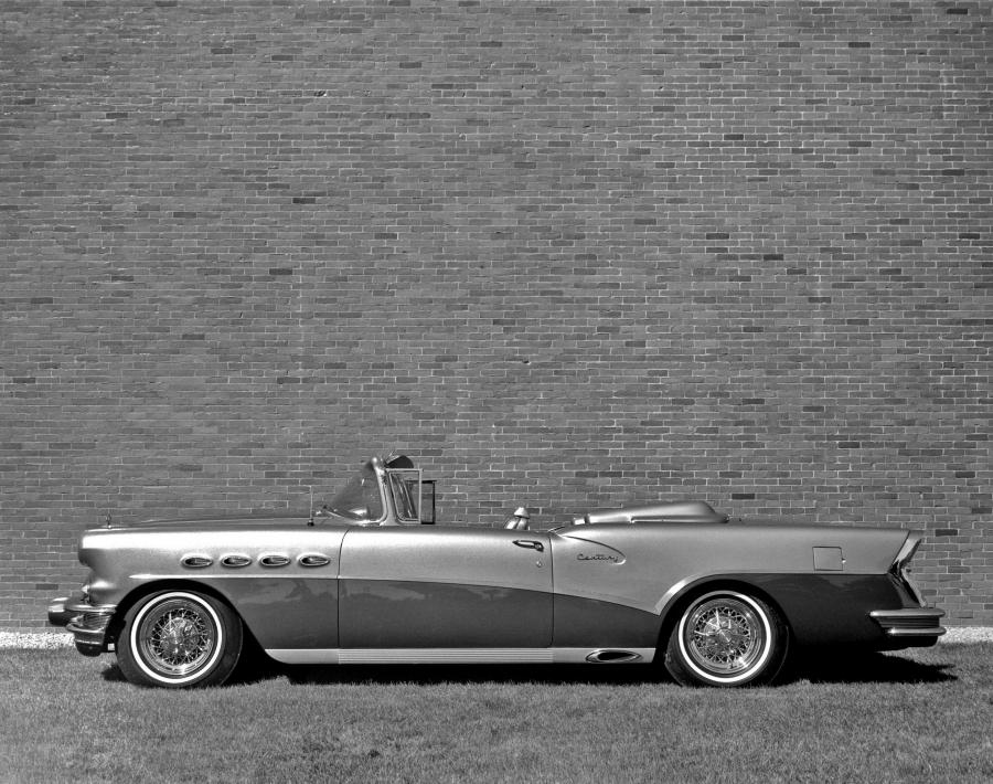  Buick Century X Show Car 1956 года  (фото 2 из 4)